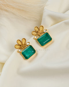 Gold Polish Flower Kundan With Emerald Doublet Earrings CHE1499