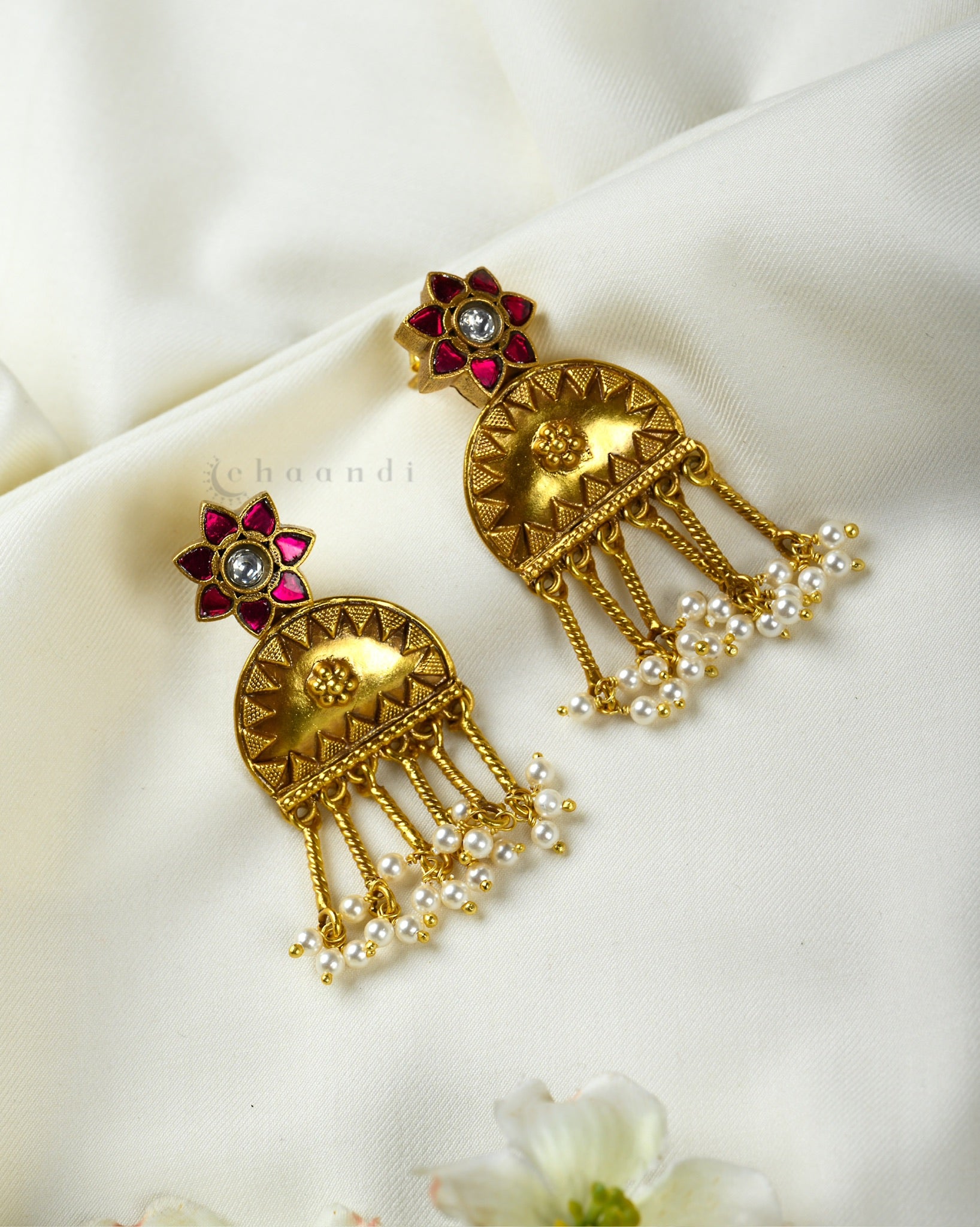 Antique Gold Polish Kundan Earrings CHE1594