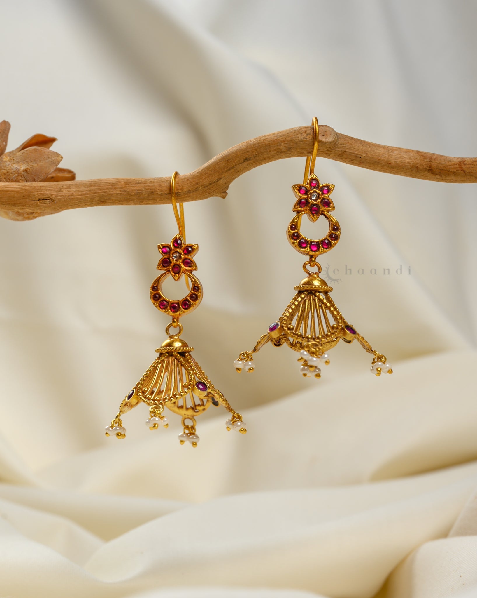 Gold Polish Kundan Jhumka CHE1584